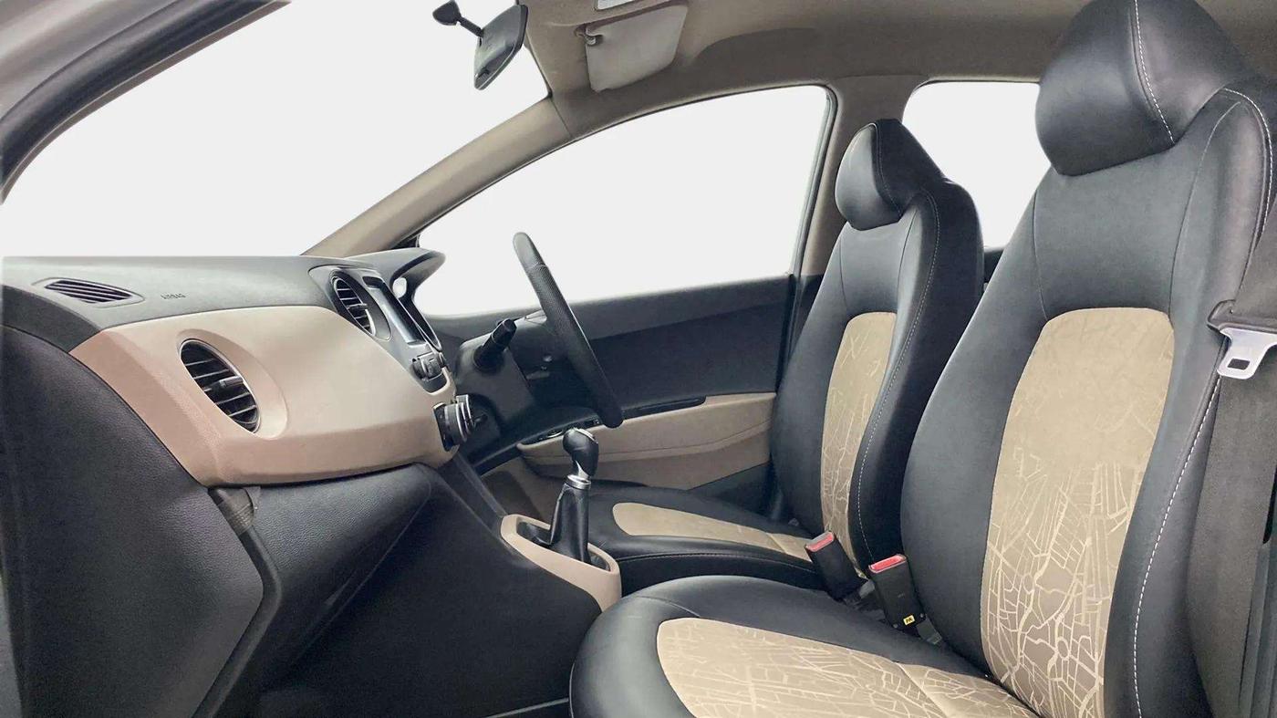 2018 Hyundai Grand i10 SPORTZ 1.2 KAPPA VTVT, Petrol, Manual, 86,900 km, Right Side Front Door Cabin