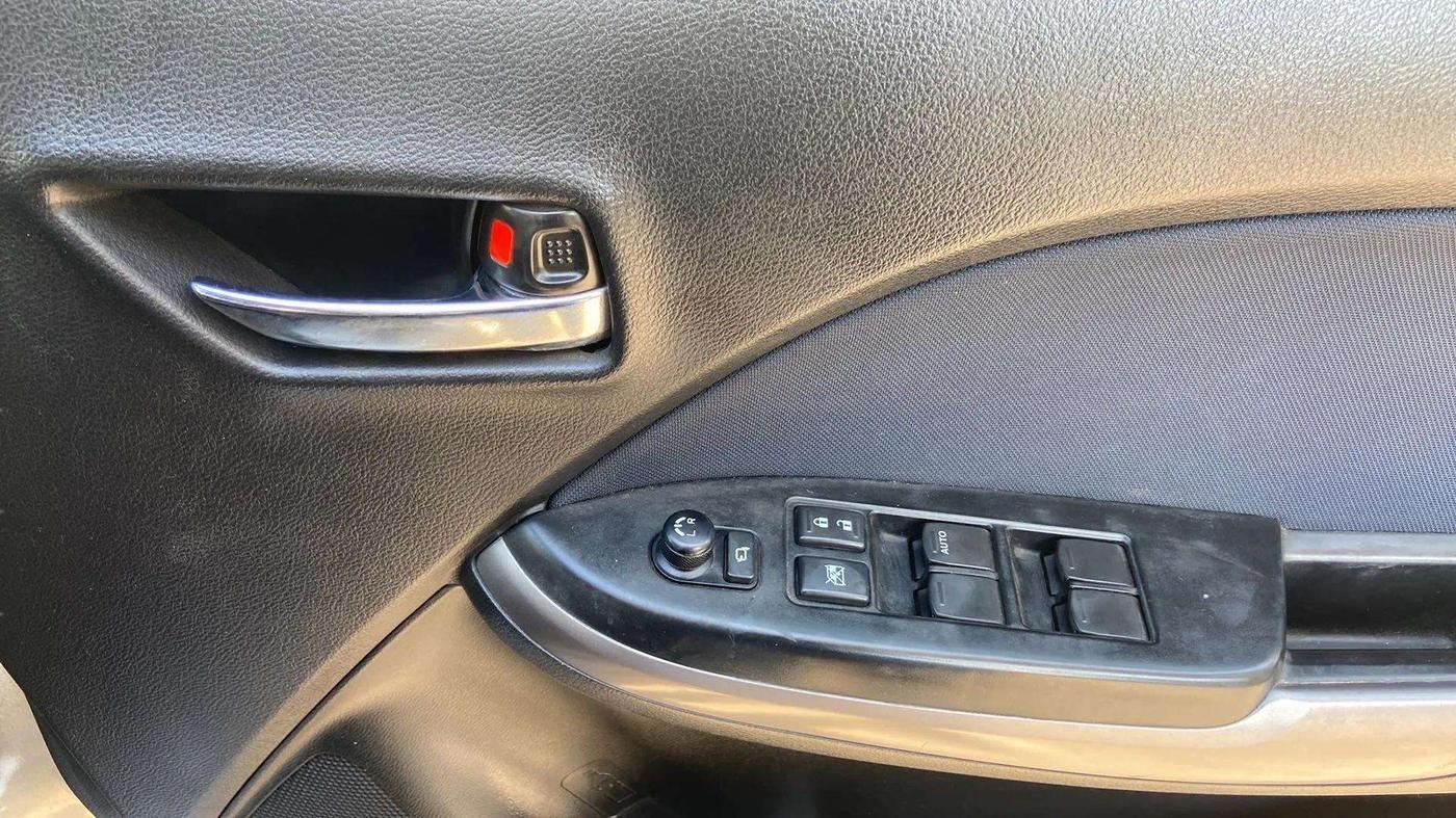 2021 Maruti Baleno ZETA PETROL 1.2, Petrol, Manual, 34,496 km, Driver Side Door Panels Control