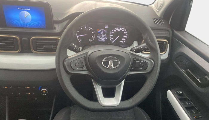 2023 Tata PUNCH ACCOMPLISHED AMT, Petrol, Automatic, 5,811 km, Steering Wheel Close Up