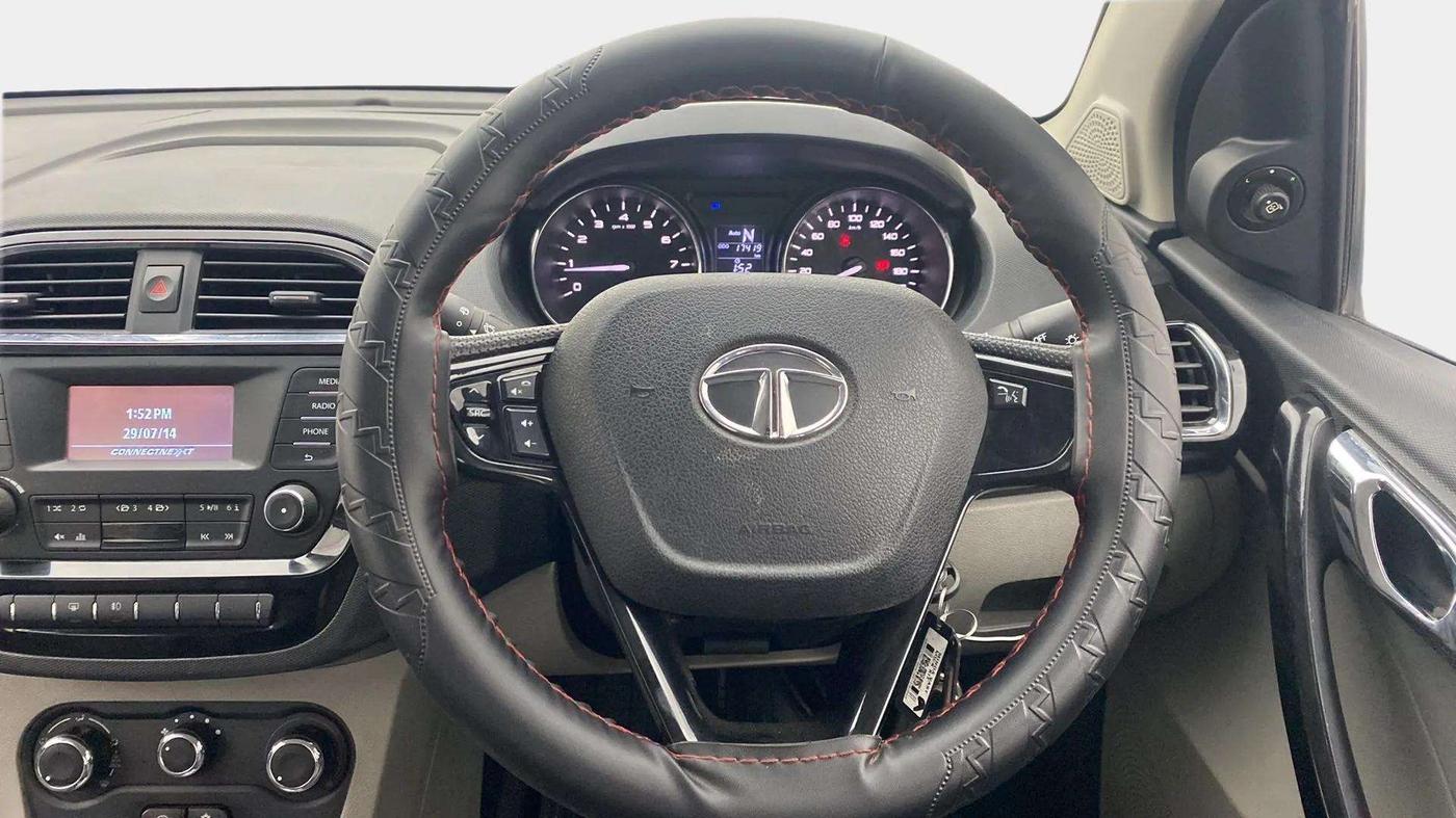 2018 Tata Tiago XZA PETROL, Petrol, Automatic, 17,486 km, Steering Wheel Close Up