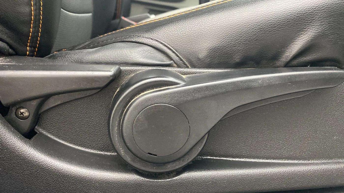 2018 Tata Tiago XZA PETROL, Petrol, Automatic, 17,486 km, Driver Side Adjustment Panel