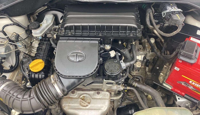 2018 Tata Tiago XZA PETROL, Petrol, Automatic, 17,486 km, Open Bonet