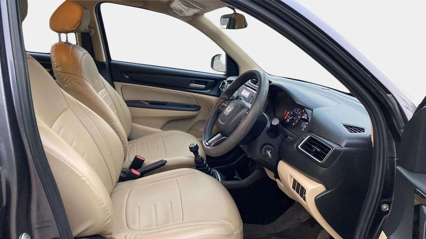 2021 Honda Amaze 1.2L I-VTEC S, Petrol, Manual, 22,724 km, Right Side Front Door Cabin