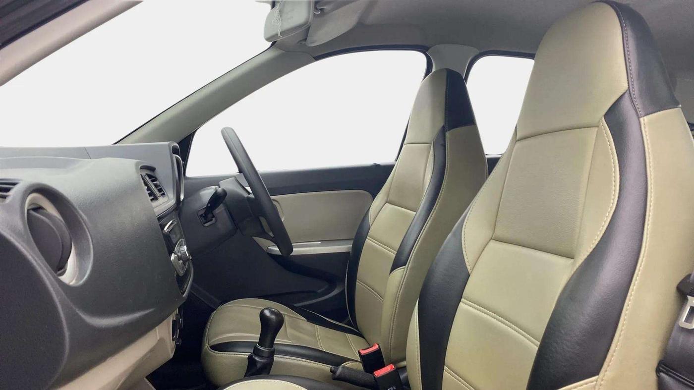 2015 Maruti Alto K10 VXI, Petrol, Manual, 38,351 km, Right Side Front Door Cabin
