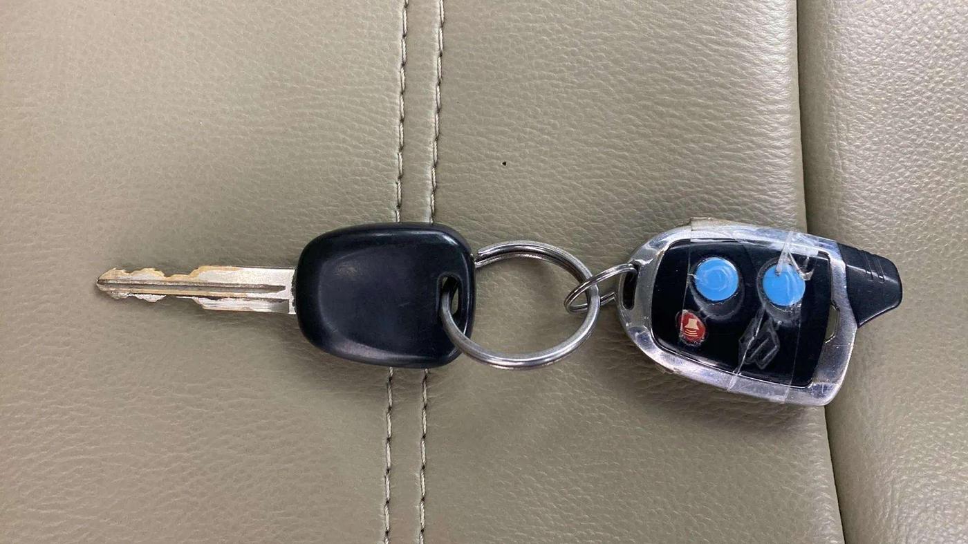 2015 Maruti Alto K10 VXI, Petrol, Manual, 38,351 km, Key Close Up
