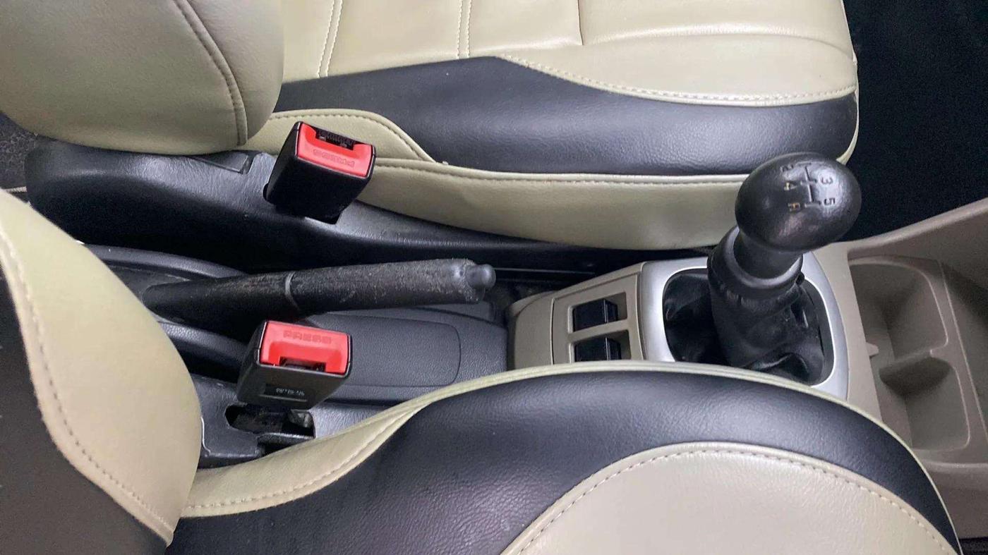 2015 Maruti Alto K10 VXI, Petrol, Manual, 38,351 km, Gear Lever