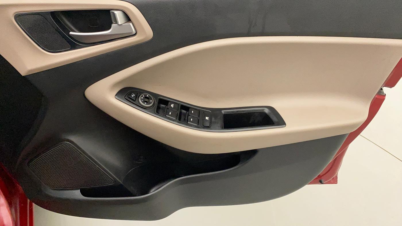 2019 Hyundai Elite i20 ASTA 1.4 CRDI (O), Diesel, Manual, 81,223 km, Driver Side Door Panels Control
