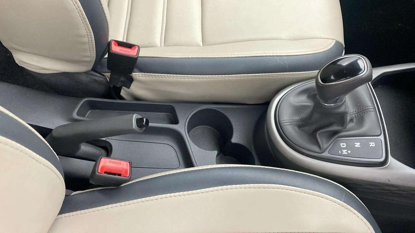 2020 Hyundai GRAND I10 NIOS SPORTZ AMT 1.2 KAPPA VTVT, Petrol, Automatic, 43,143 km, Gear Lever