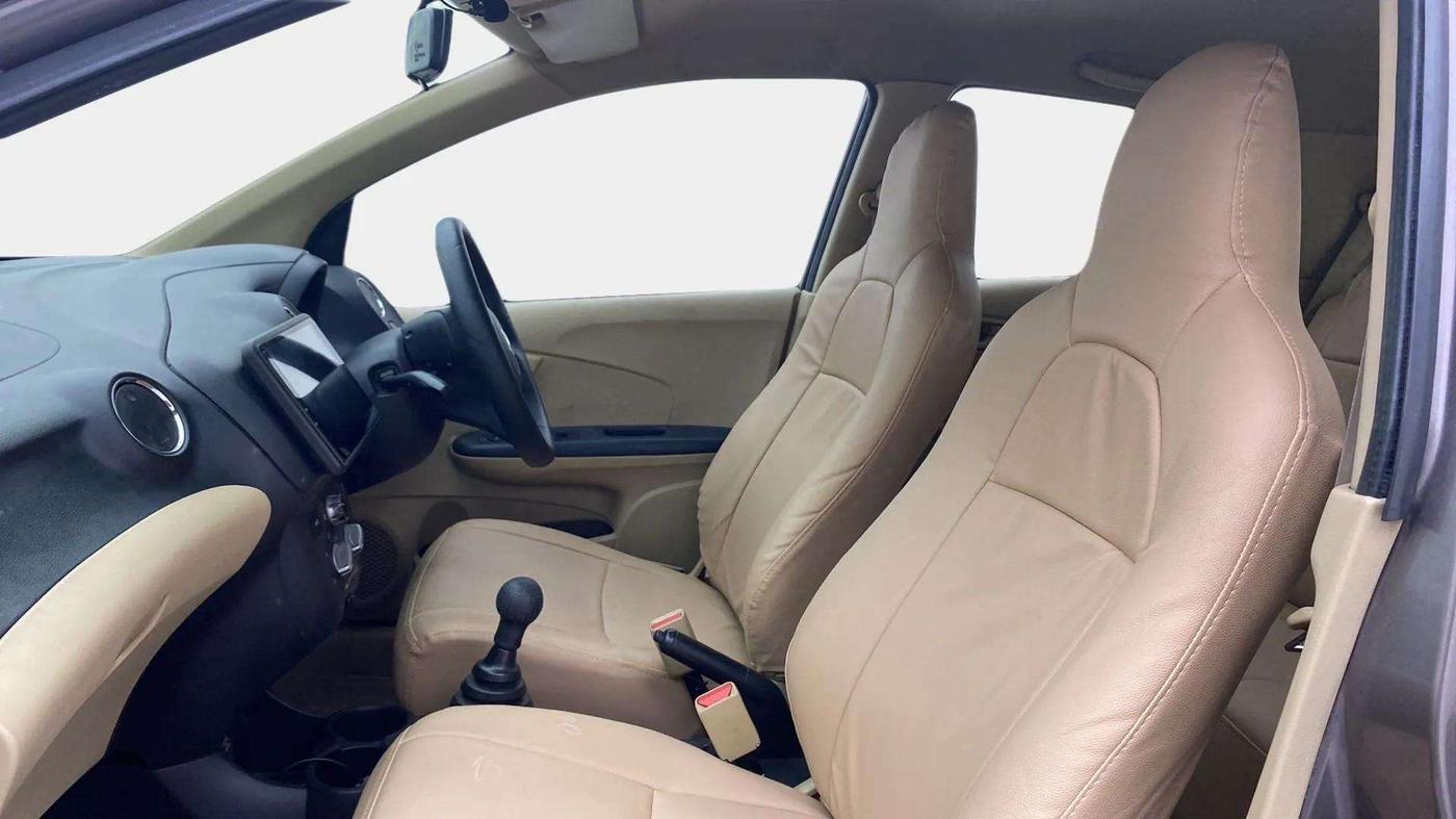2015 Honda Brio S MT, Petrol, Manual, 75,180 km, Right Side Front Door Cabin