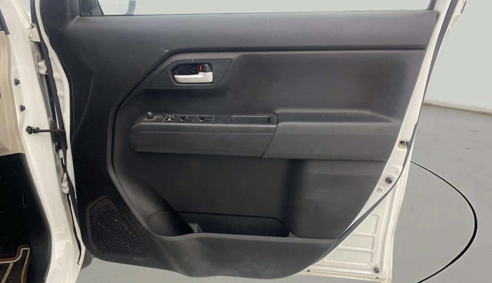 2022 Maruti New Wagon-R ZXI 1.2, Petrol, Manual, 12,261 km, Driver Side Door Panels Control