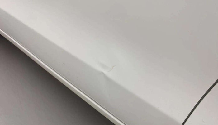 2022 Maruti New Wagon-R ZXI 1.2, Petrol, Manual, 12,261 km, Front passenger door - Slightly dented