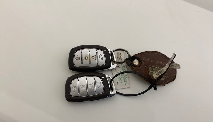 2023 Hyundai ALCAZAR PLATINUM 1.5 TURBO PETROL MT 7STR, Petrol, Manual, 2,045 km, Key Close Up