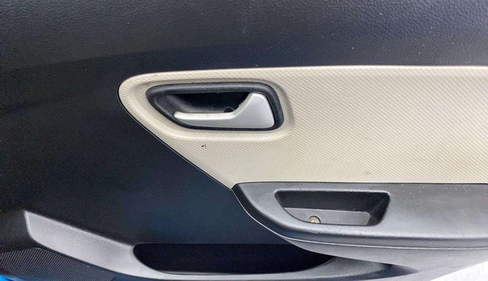 2020 Maruti Alto LXI, Petrol, Manual, 72,186 km, Driver Side Door Panels Control