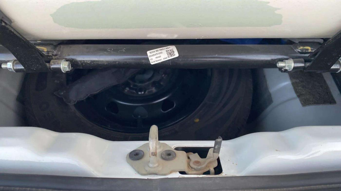 2022 Tata Tiago XT CNG, CNG, Manual, 27,857 km, Boot Inside