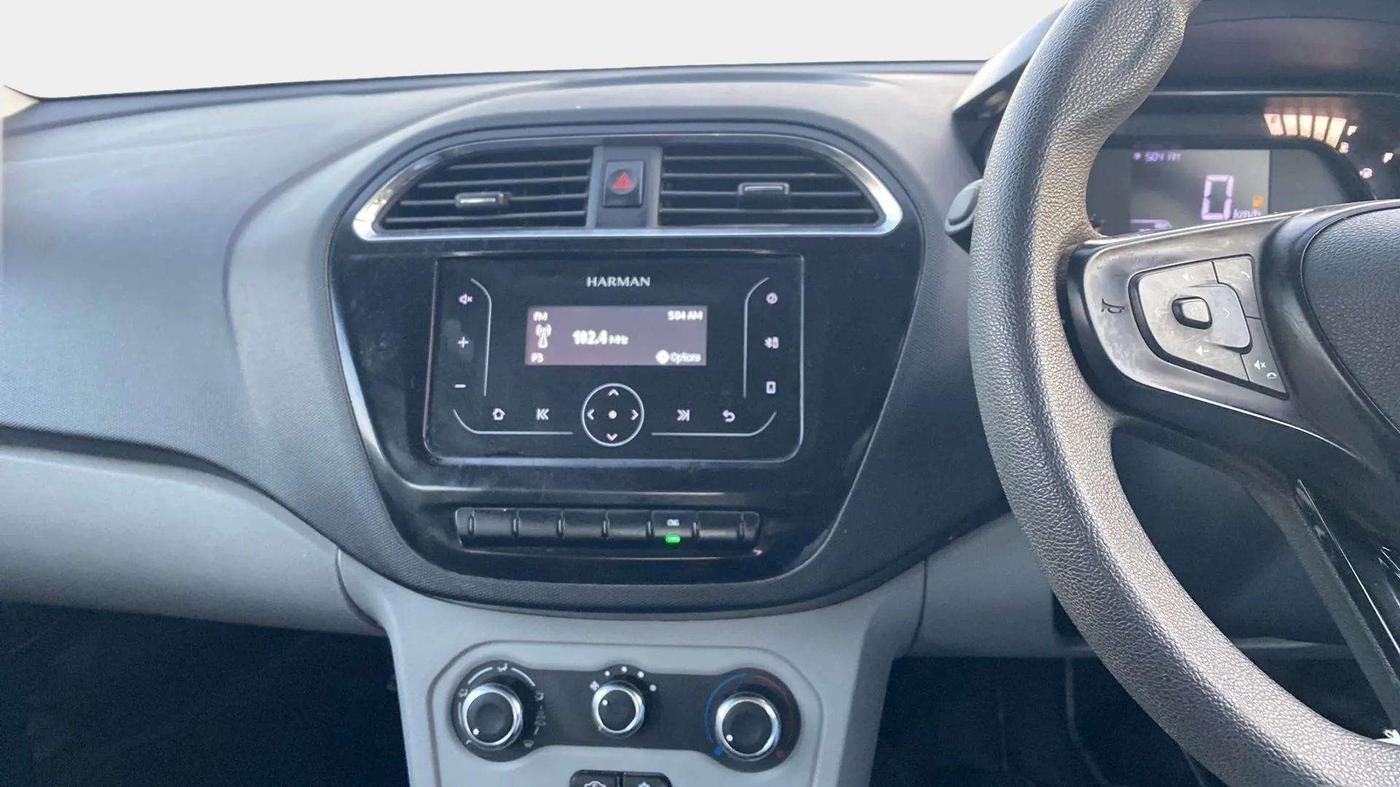 2022 Tata Tiago XT CNG, CNG, Manual, 27,857 km, Air Conditioner