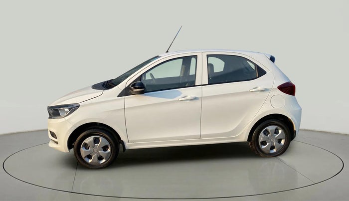 2022 Tata Tiago XT CNG, CNG, Manual, 27,503 km, Left Side