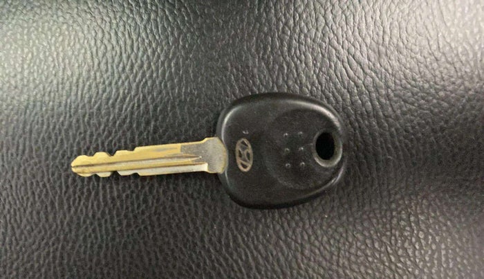 2019 Hyundai NEW SANTRO MAGNA, Petrol, Manual, 36,304 km, Key Close Up