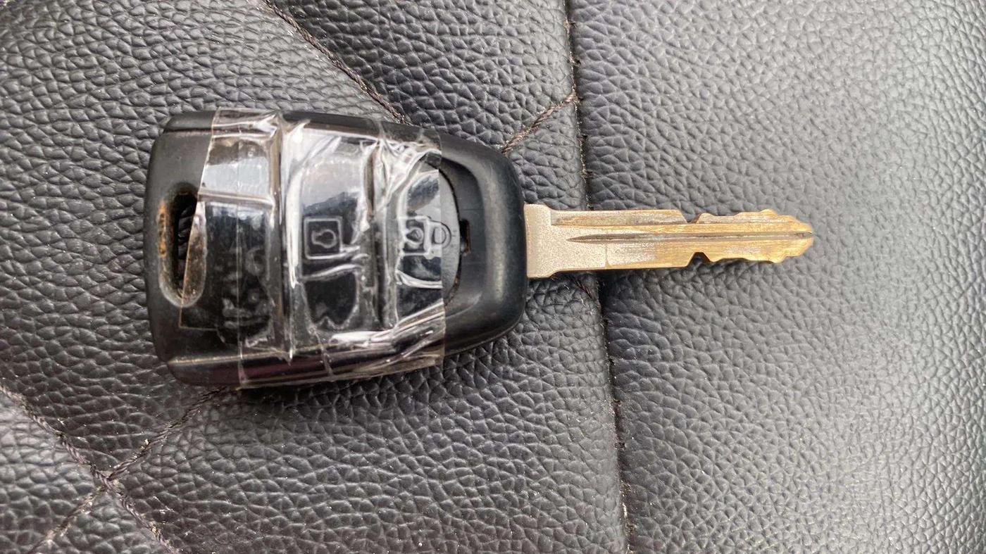 2021 Hyundai NEW SANTRO SPORTZ MT, Petrol, Manual, 32,181 km, Key Close Up