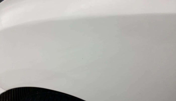 2015 Hyundai Eon D-LITE+, Petrol, Manual, 52,298 km, Left fender - Lining loose