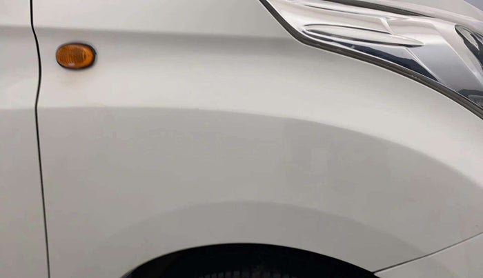 2015 Hyundai Eon D-LITE+, Petrol, Manual, 52,298 km, Right fender - Lining loose