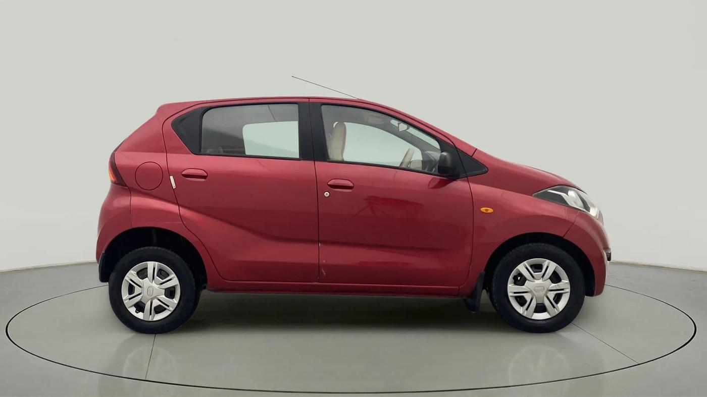 2016 Datsun Redi Go S, Petrol, Manual, 41,634 km, Right Side View
