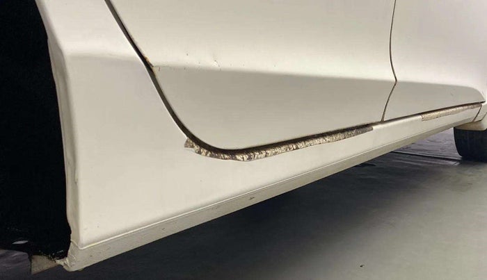 2015 Honda City 1.5L I-VTEC SV, Petrol, Manual, 83,380 km, Right running board - Paint is slightly faded
