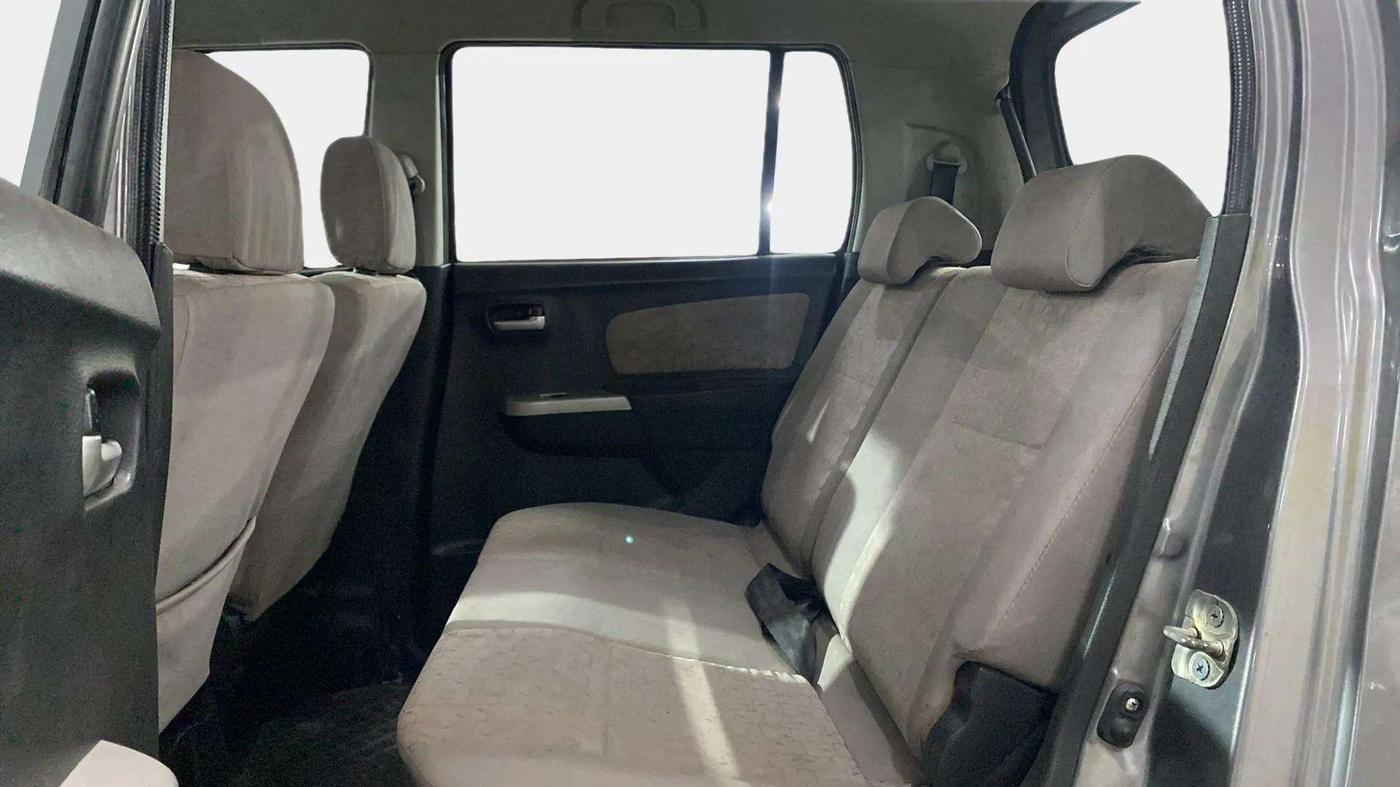 2016 Maruti Wagon R 1.0 VXI, Petrol, Manual, 24,627 km, Right Side Rear Door Cabin