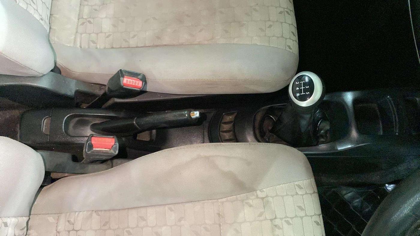 2016 Maruti Wagon R 1.0 VXI, Petrol, Manual, 24,627 km, Gear Lever
