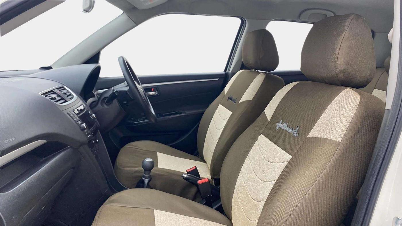 2014 Maruti Swift ZDI, Diesel, Manual, 79,406 km, Right Side Front Door Cabin