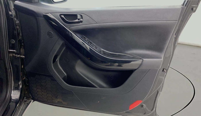 2021 Tata NEXON XZ PLUS PETROL DARK EDITION, Petrol, Manual, 40,489 km, Driver Side Door Panels Control