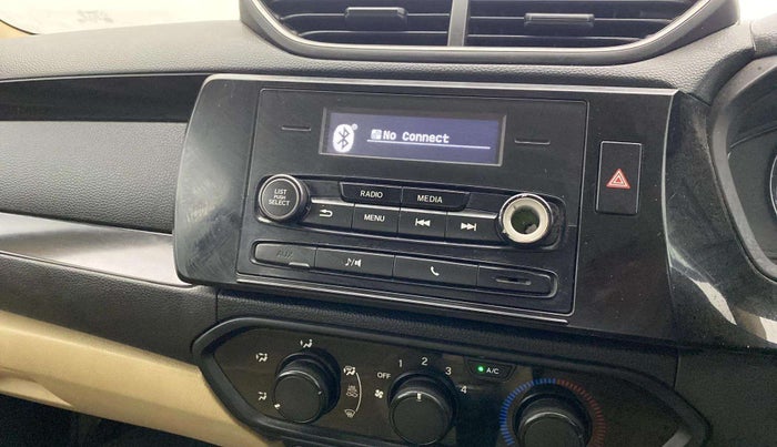 2018 Honda Amaze 1.2L I-VTEC S, CNG, Manual, 48,519 km, Infotainment system - Button has minor damage