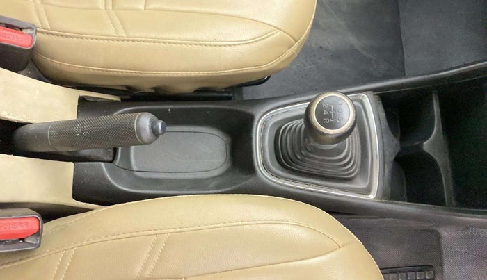 2018 Honda Amaze 1.2L I-VTEC S, CNG, Manual, 48,519 km, Gear Lever