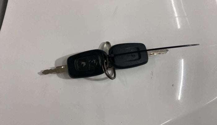 2023 Renault Kwid RXL 1.0 (O), Petrol, Manual, 11,870 km, Key Close Up