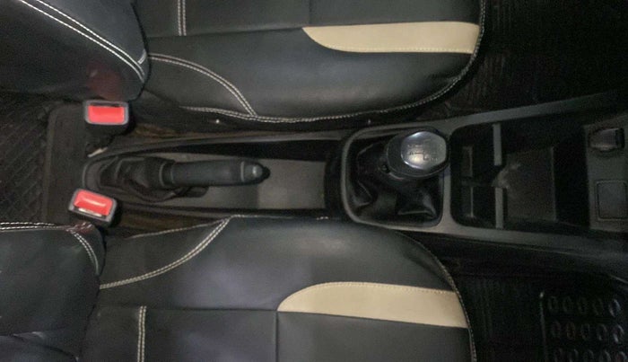 2023 Renault Kwid RXL 1.0 (O), Petrol, Manual, 11,870 km, Gear Lever