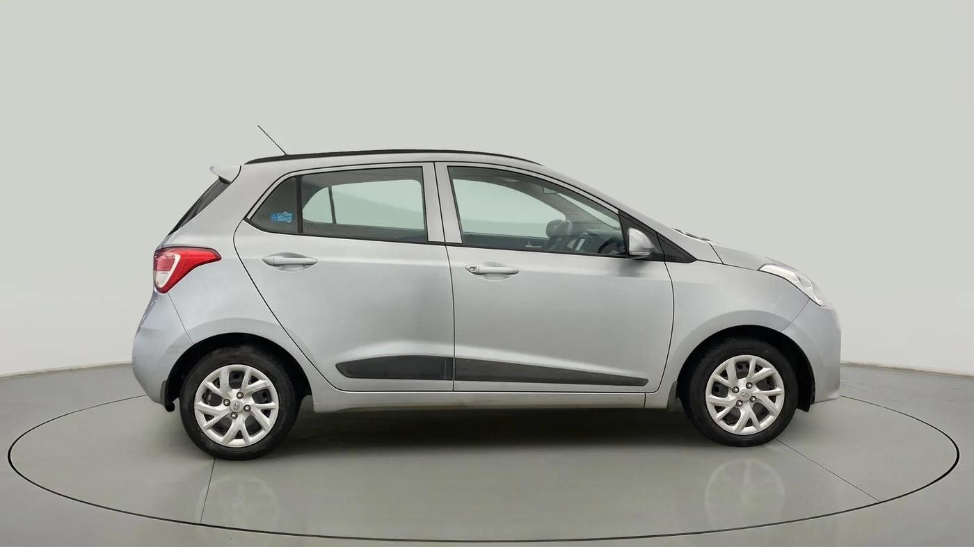 2019 Hyundai Grand i10 SPORTZ 1.2 KAPPA VTVT, Petrol, Manual, 43,463 km, Right Side View