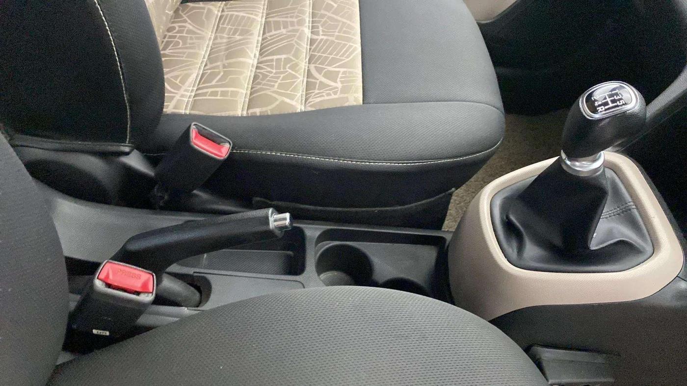 2019 Hyundai Grand i10 SPORTZ 1.2 KAPPA VTVT, Petrol, Manual, 43,463 km, Gear Lever