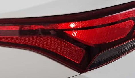 2018 Hyundai Verna 1.4 EX PETROL, Petrol, Manual, 60,009 km, Left tail light - Minor scratches