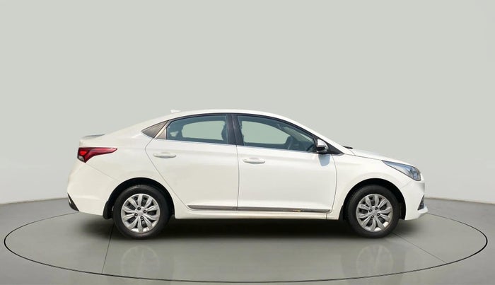 2018 Hyundai Verna 1.4 EX PETROL, Petrol, Manual, 60,009 km, Right Side View