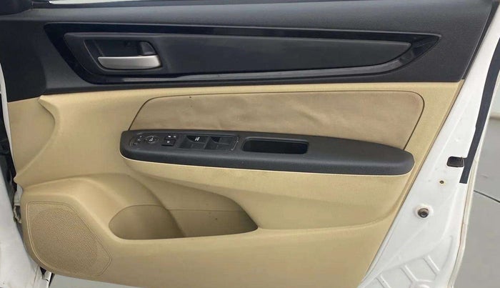 2018 Honda Amaze 1.2L I-VTEC VX, Petrol, Manual, 59,898 km, Driver Side Door Panels Control