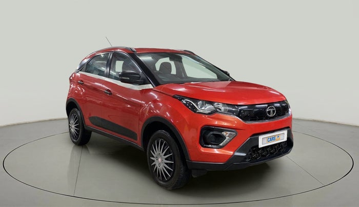 2022 Tata NEXON XMA SUNROOF PETROL, Petrol, Automatic, 28,429 km, Right Front Diagonal