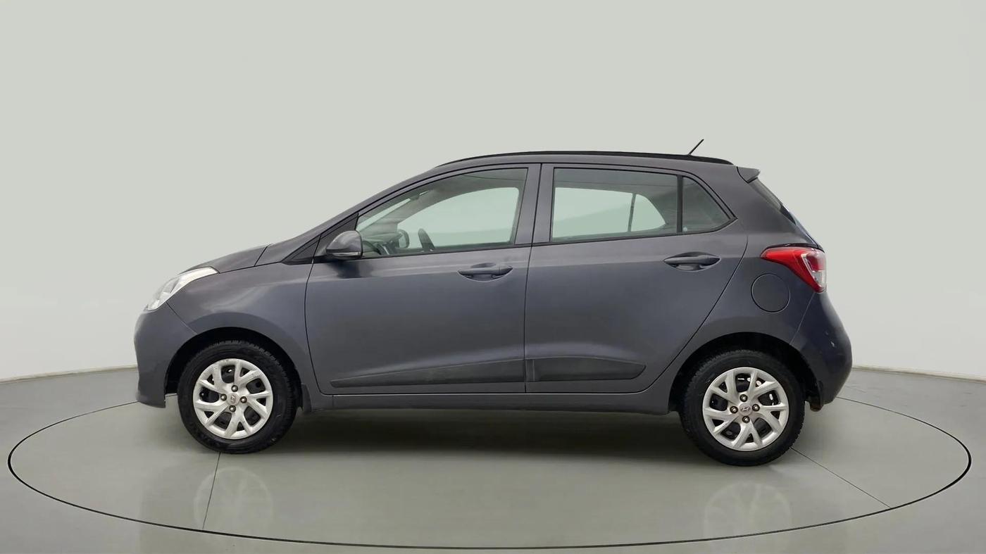 2017 Hyundai Grand i10 SPORTZ (O) 1.2 KAPPA VTVT, Petrol, Manual, 68,483 km, Left Side