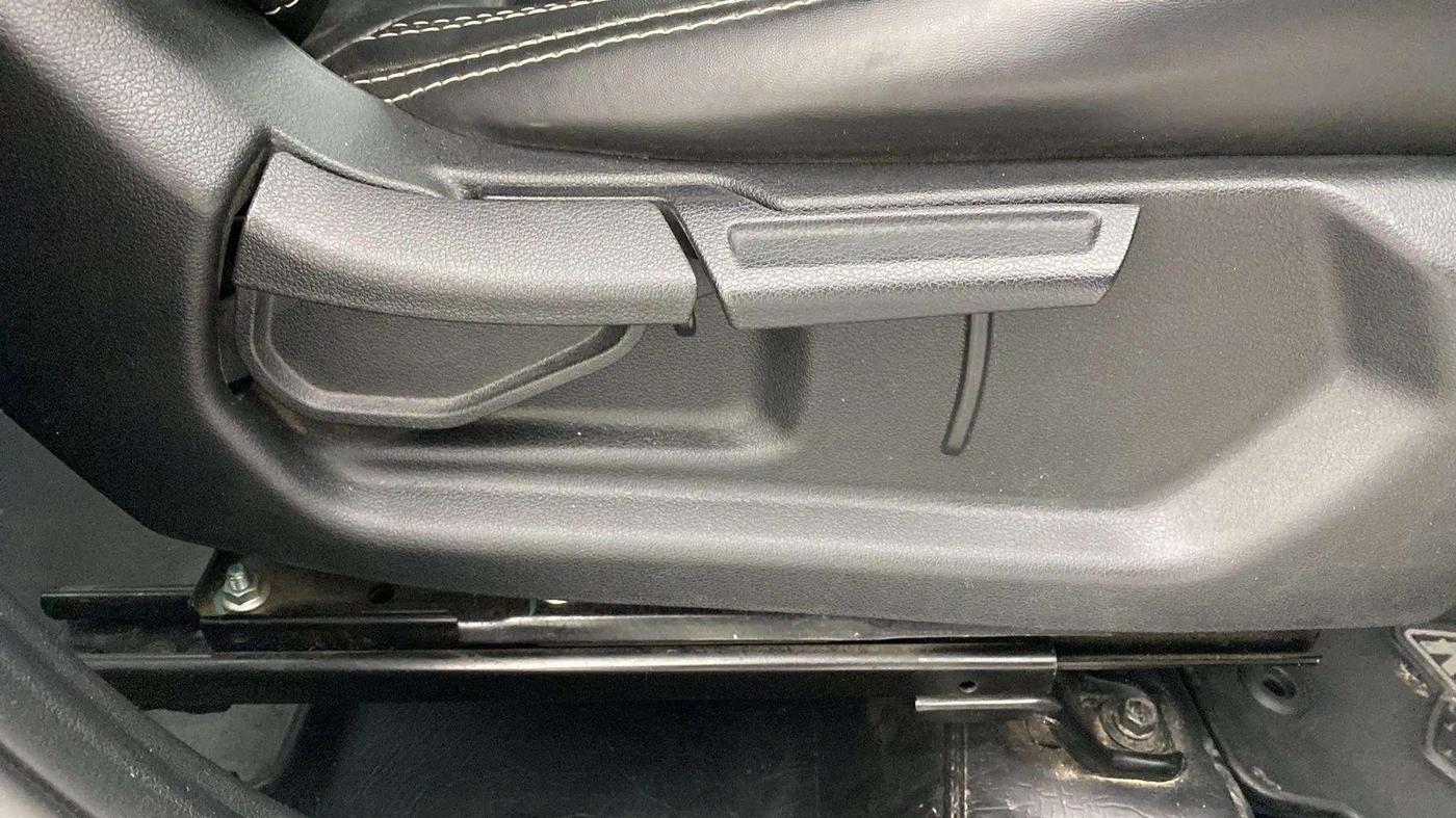 2023 Hyundai VENUE S (O) 1.2 KNIGHT EDITION, Petrol, Manual, 18,234 km, Driver Side Adjustment Panel