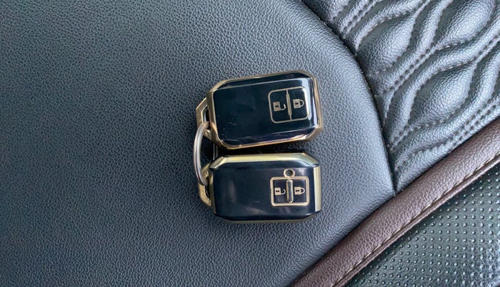 2023 Maruti Grand Vitara DELTA SMART HYBRID, Petrol, Manual, 13,745 km, Key Close Up