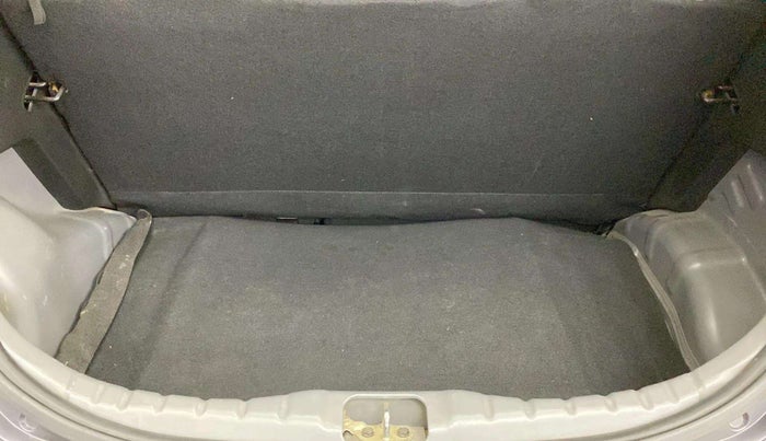 2016 Hyundai Eon ERA +, Petrol, Manual, 12,197 km, Boot Inside