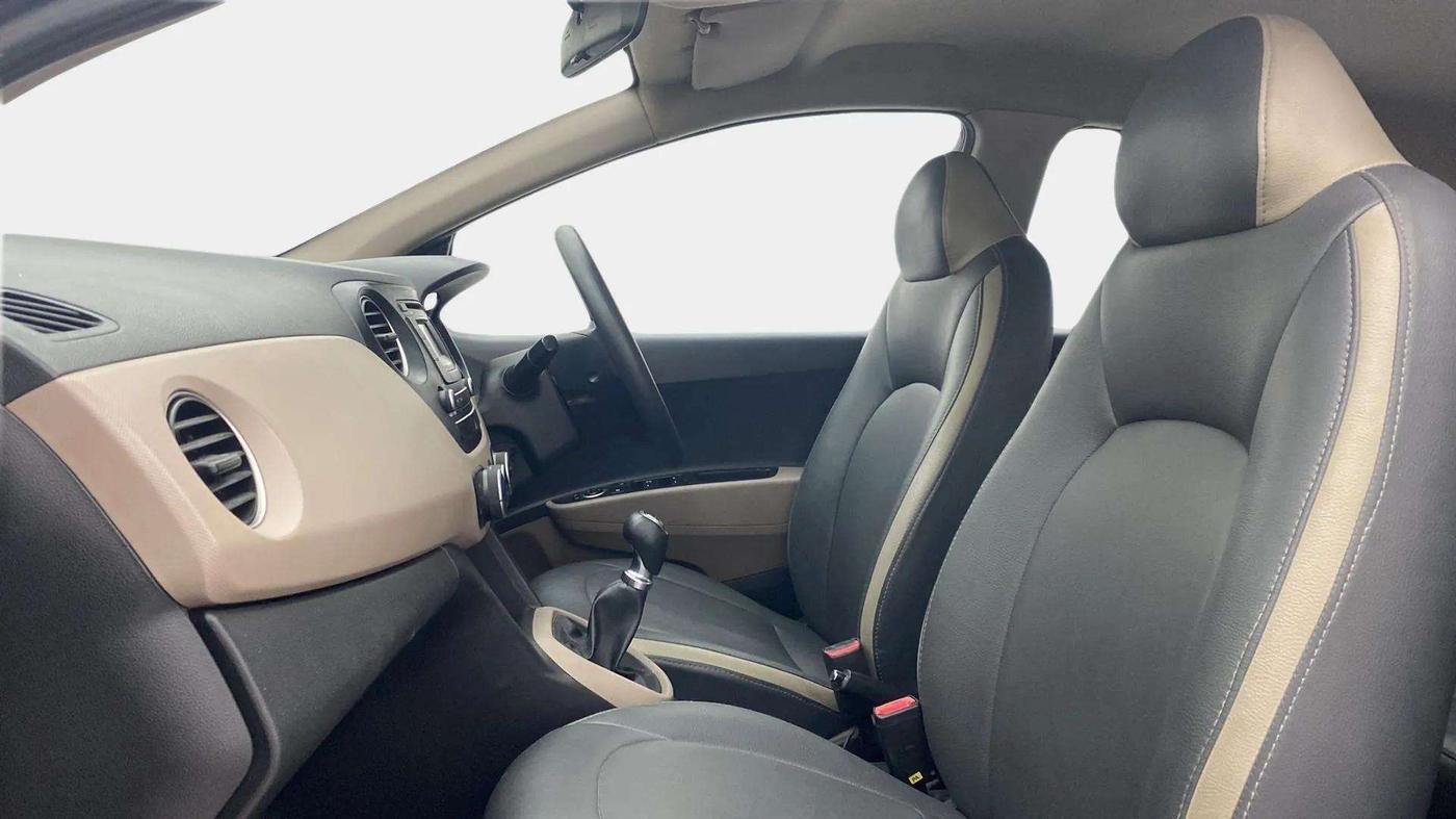 2016 Hyundai Grand i10 SPORTZ 1.2 KAPPA VTVT, Petrol, Manual, 62,471 km, Right Side Front Door Cabin