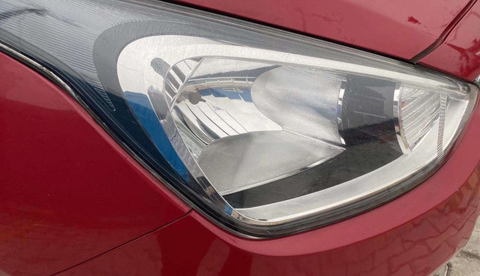 2015 Hyundai Xcent SX 1.2, Petrol, Manual, 65,933 km, Right headlight - Minor scratches