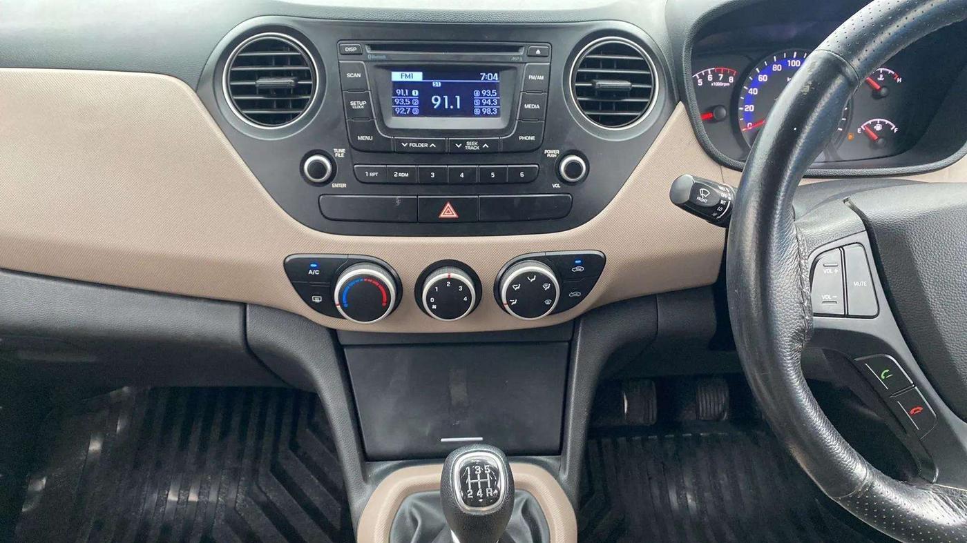 2015 Hyundai Xcent SX 1.2, CNG, Manual, 65,933 km, Air Conditioner