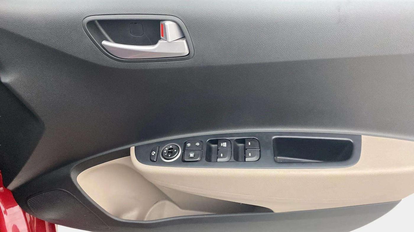 2019 Hyundai Grand i10 ASTA 1.2 KAPPA VTVT, Petrol, Manual, 27,150 km, Driver Side Door Panels Control