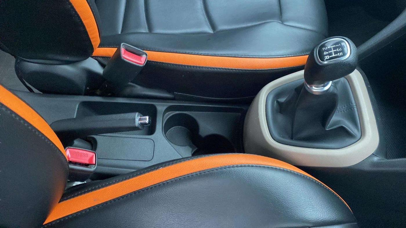 2019 Hyundai Grand i10 ASTA 1.2 KAPPA VTVT, Petrol, Manual, 27,150 km, Gear Lever