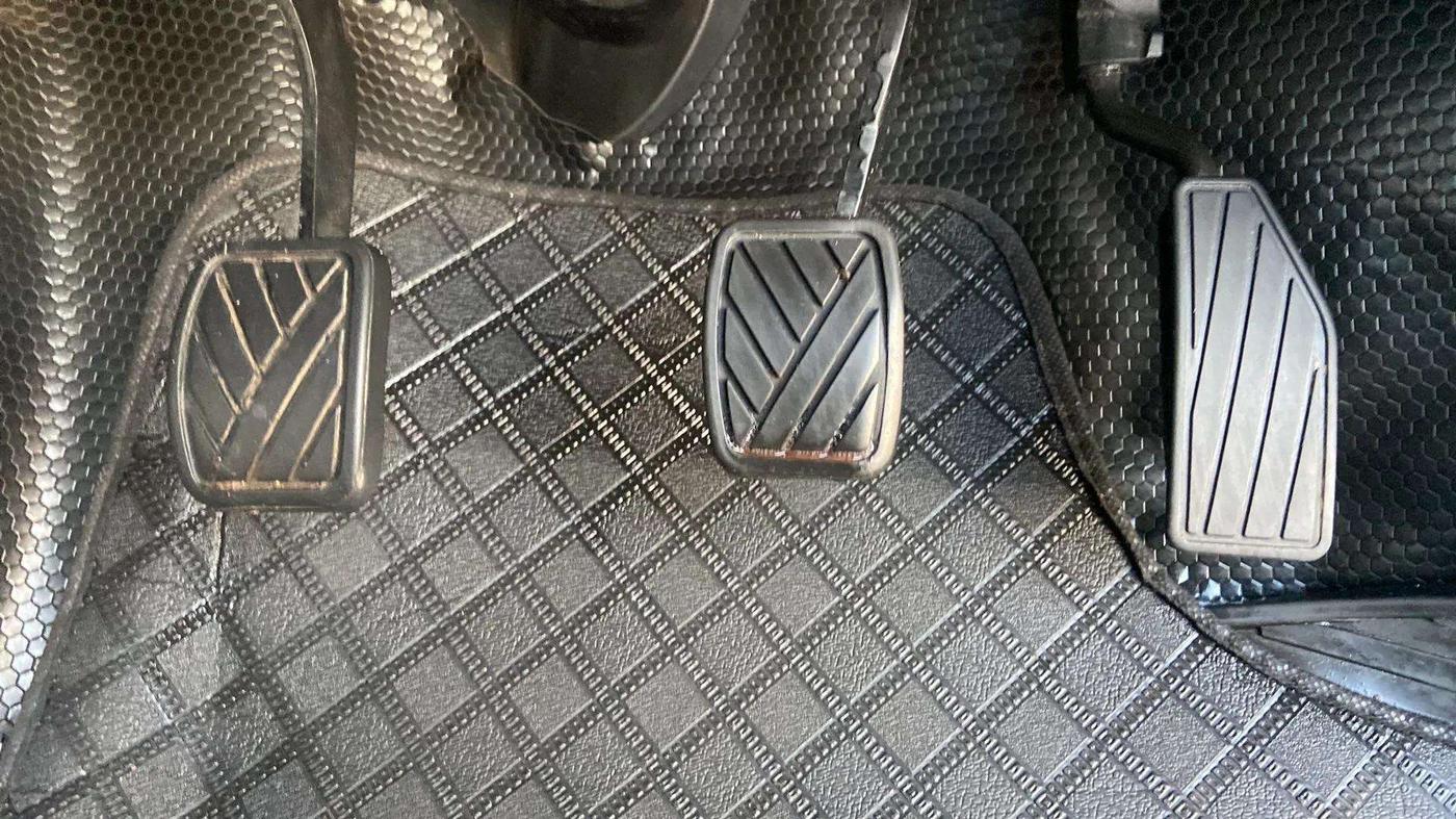 2020 Maruti IGNIS ALPHA 1.2, Petrol, Manual, 60,856 km, Pedals
